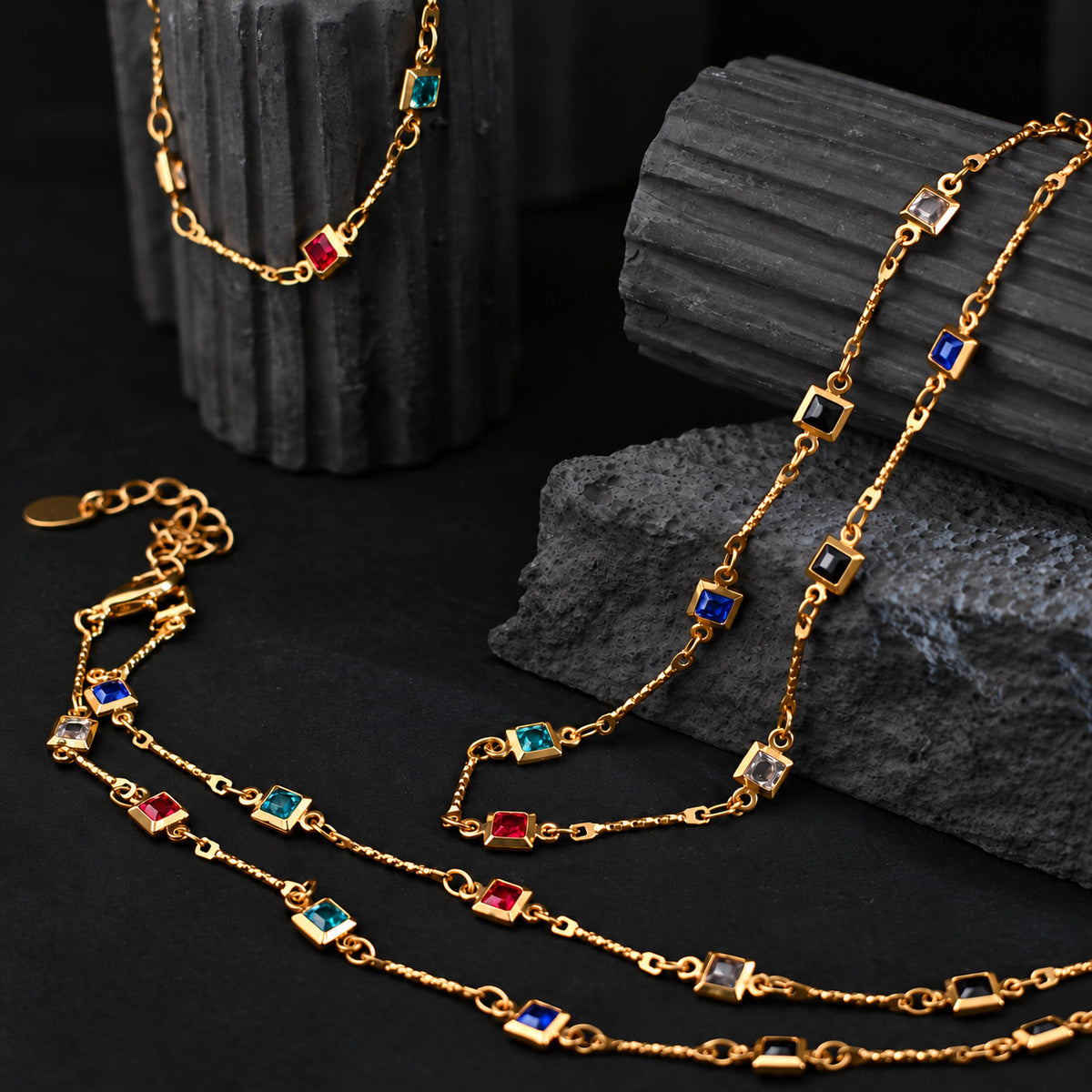 HCNE017 gemstone necklace view 2