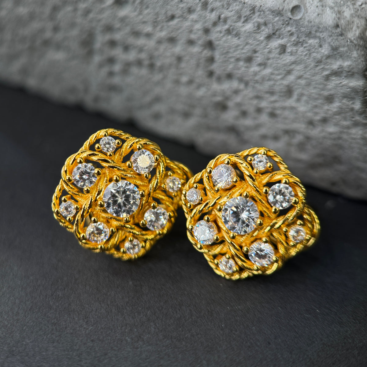 The Golden Vintage Lattice / Sunlit Weave Cluster Stud Earrings