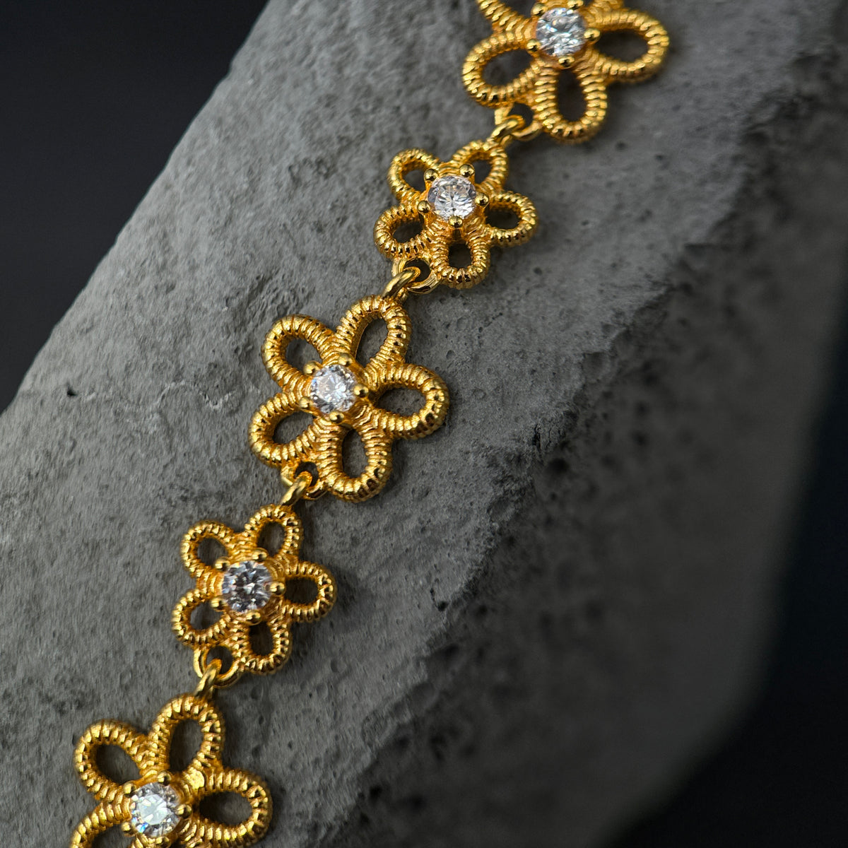 The Golden Blossom / Textured Filigree Flower Link Bracelet