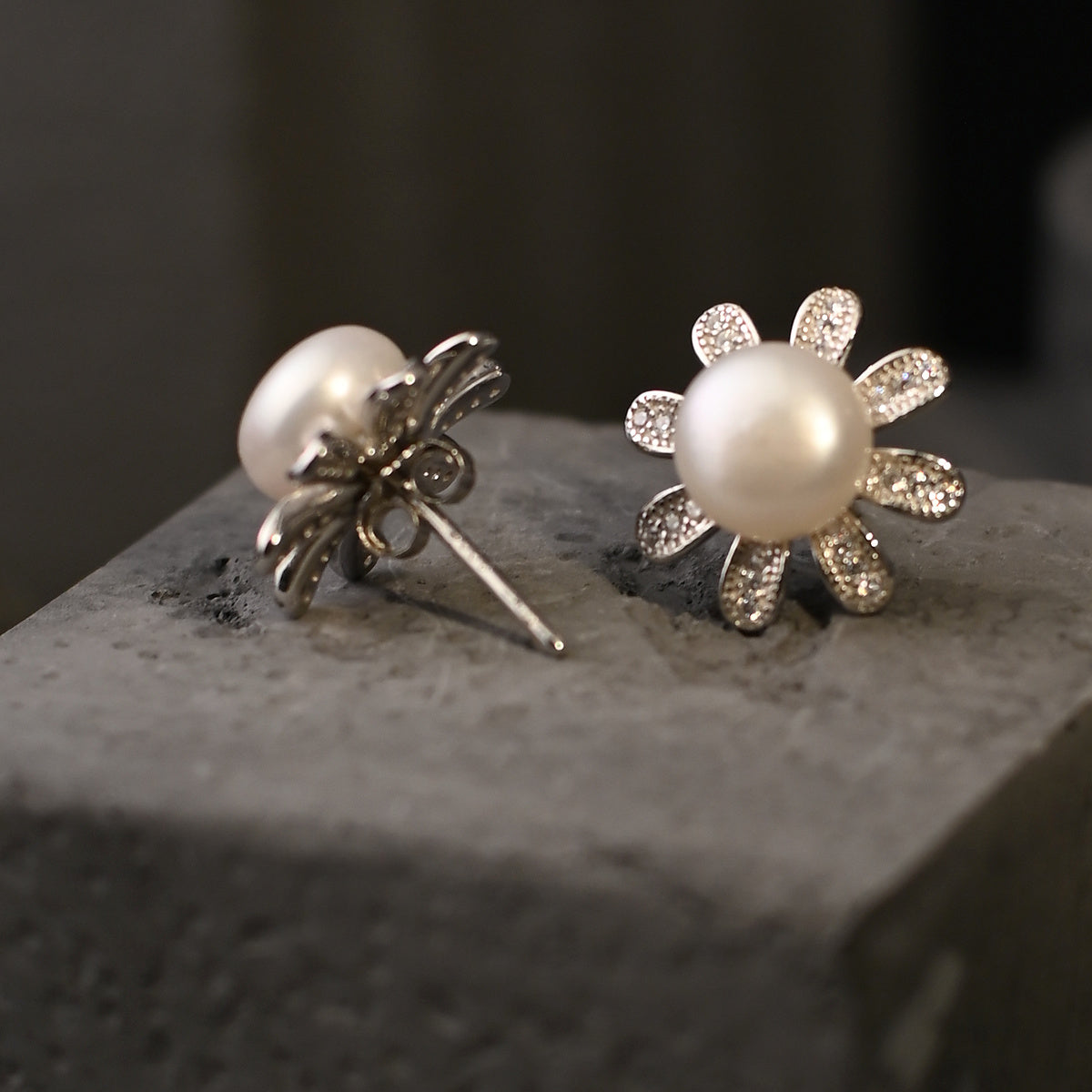 YHER018 Earring