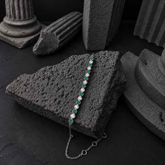 YYBR008 silver alternating green and clear bracelet front view