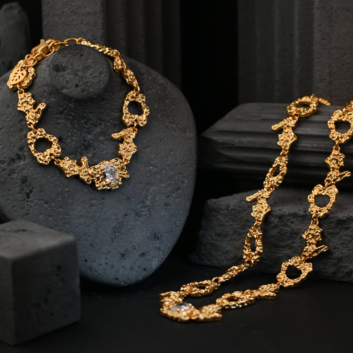 The Aurelia Molten Nugget / Heavy 22K Gold Substantial Textured Bracelet with 8x6mm Oval High-Carbon Diamond (16cm + 3cm)