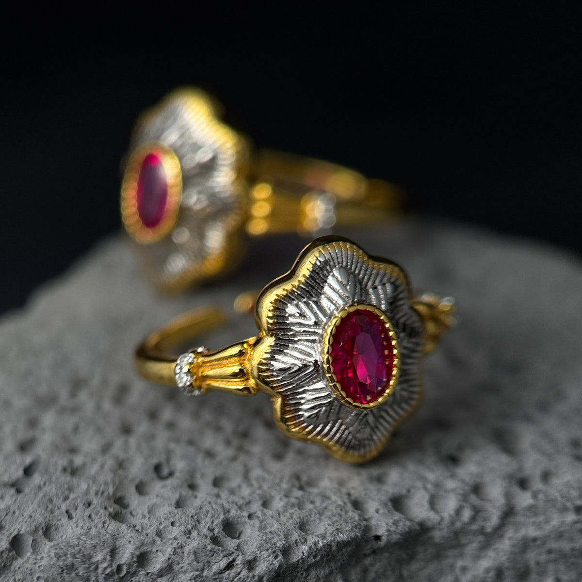 The Royal Crimson / Two-Tone Renaissance Oval Ring