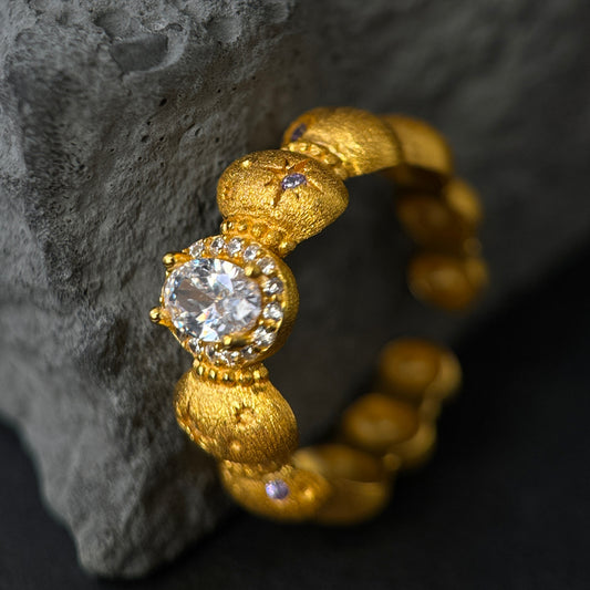 Golden Pebble & Star / Textured Halo Ring (Adjustable)