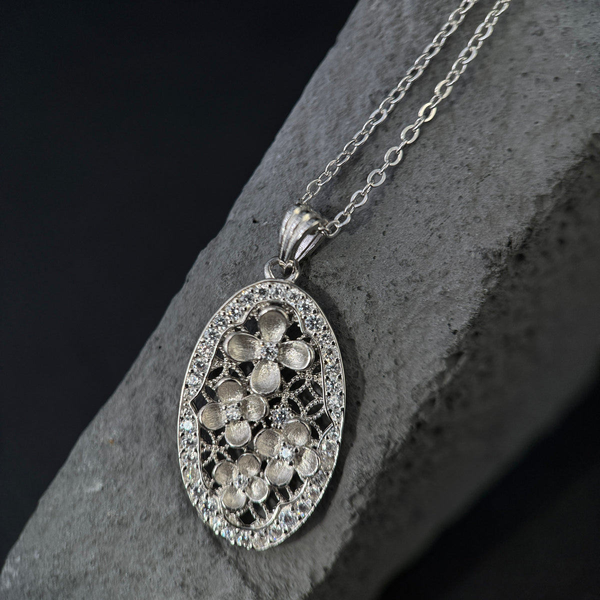 Moonlight Secret Garden / Textured Floral Filigree Medallion Pendant Necklace