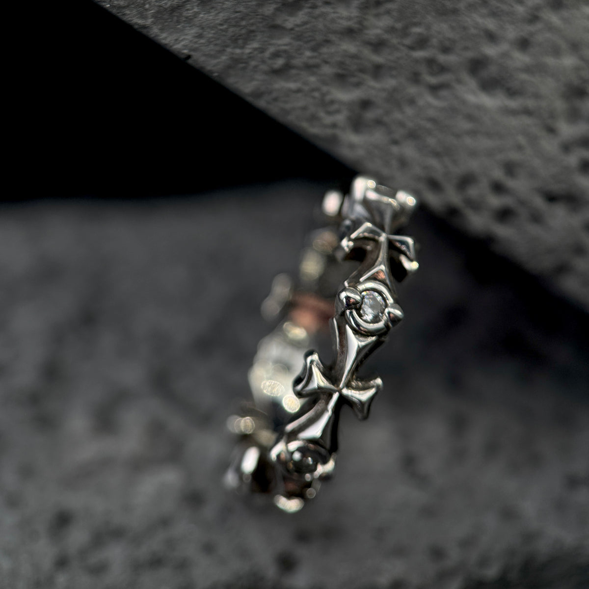 The Gothic Cross / Antiqued Silver Eternity Cross Band Ring