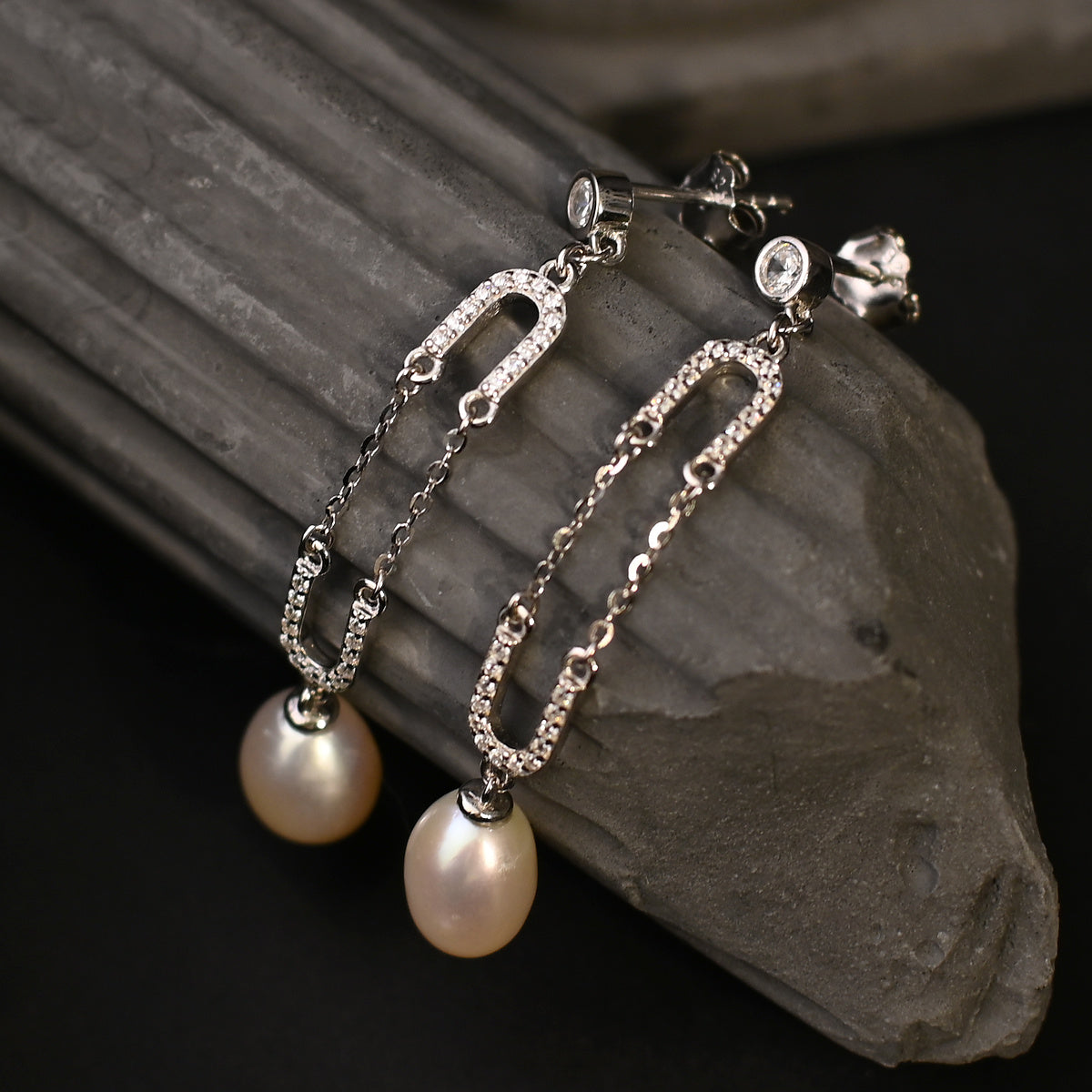YHER017 Earring