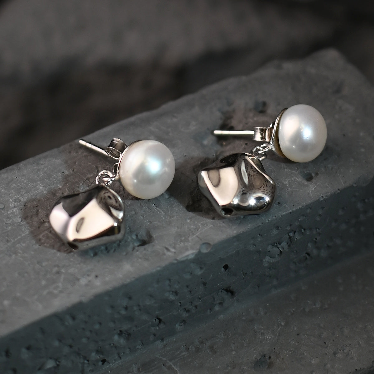 YHER024 Earring
