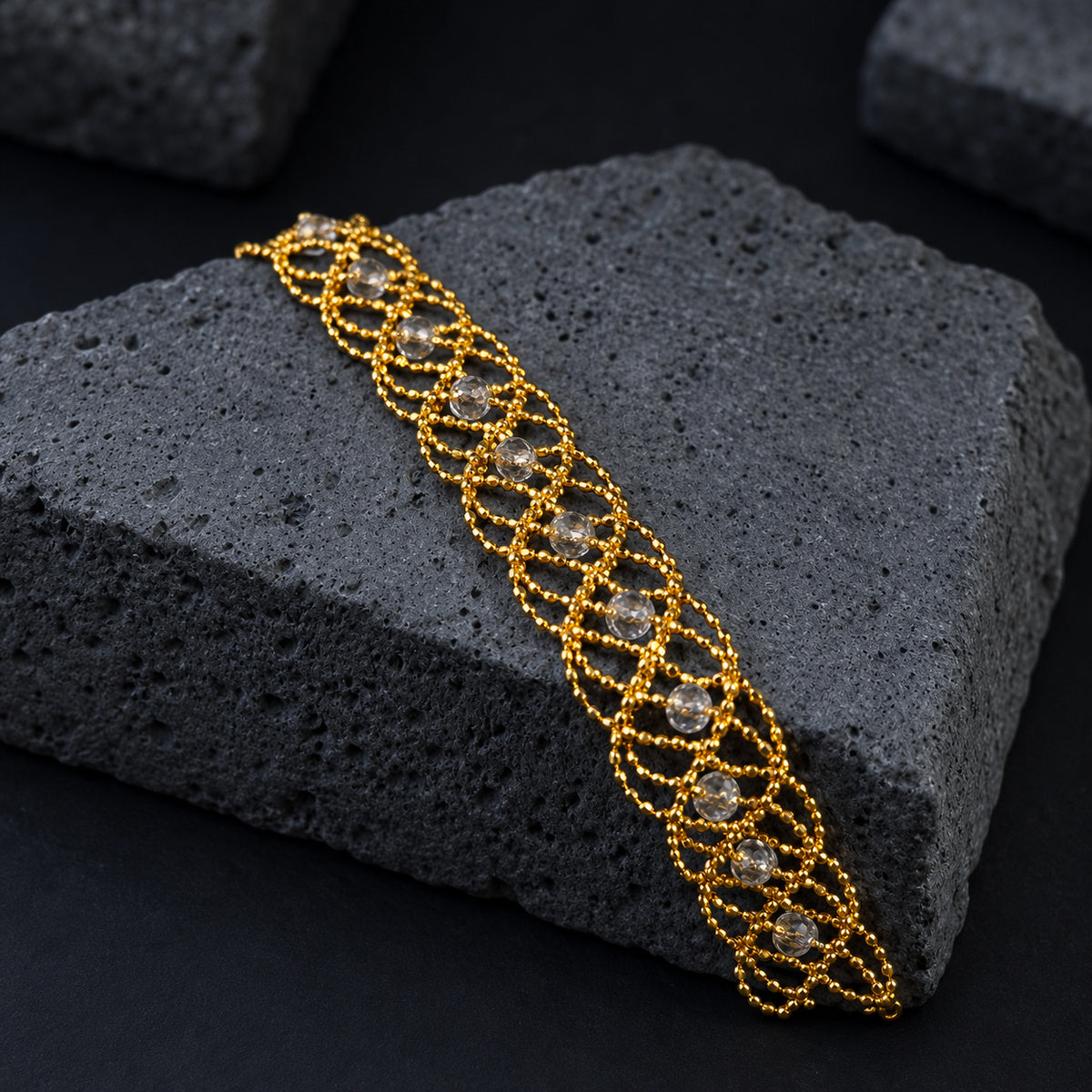 YYBR012 bracelet detail view