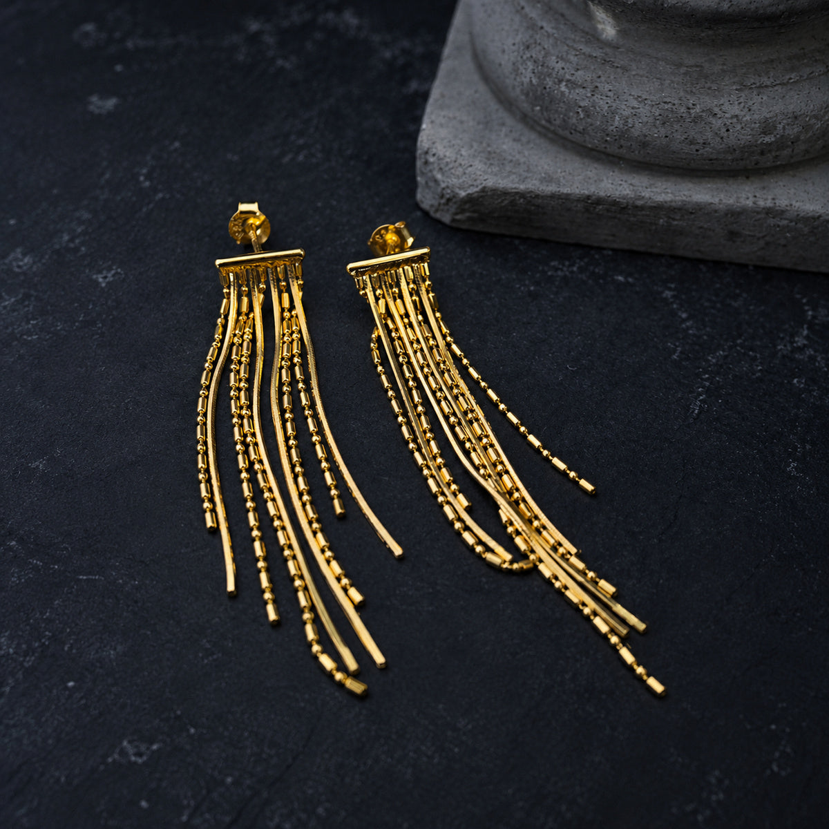 YYER003 earring alternate view
