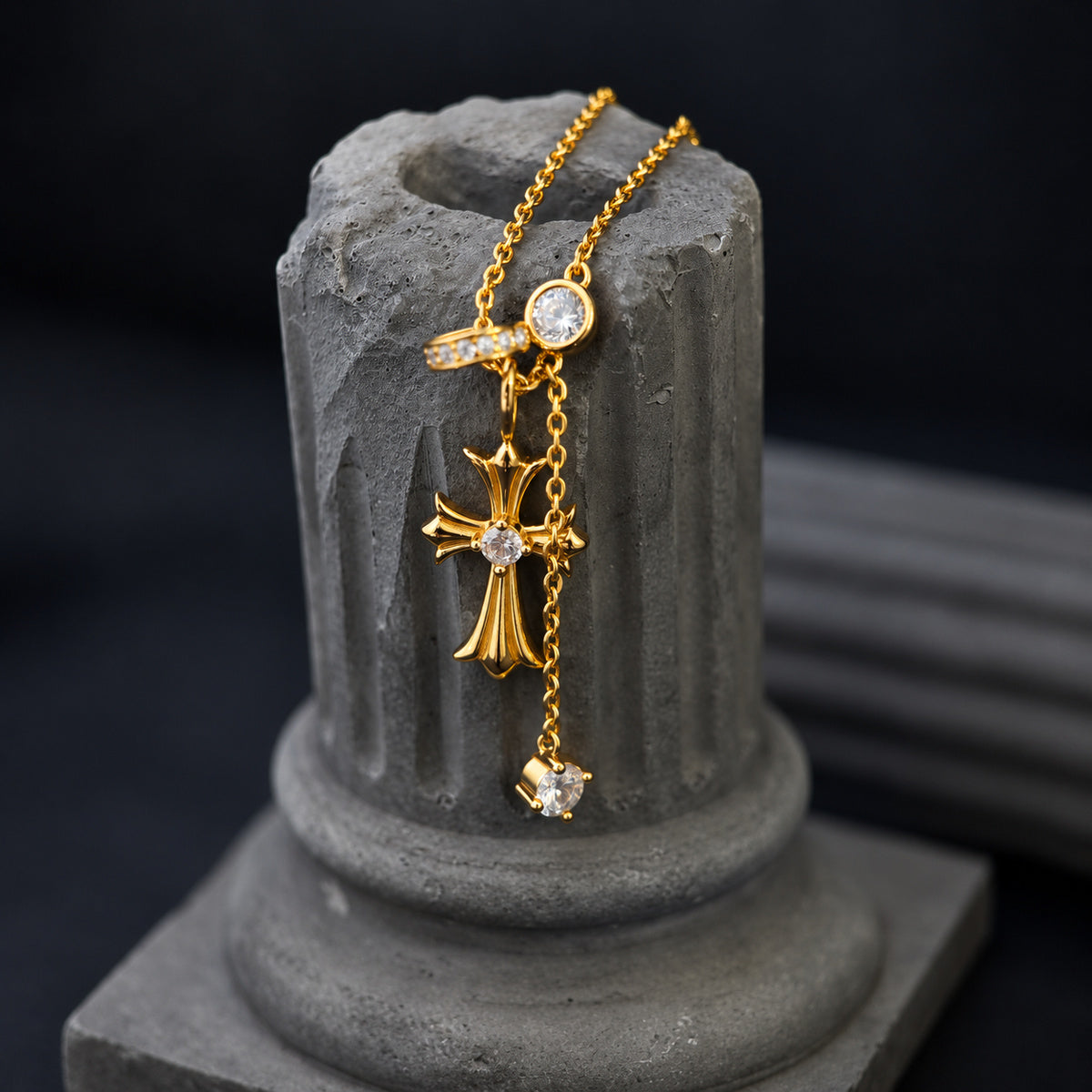 YYNE012 necklace front view